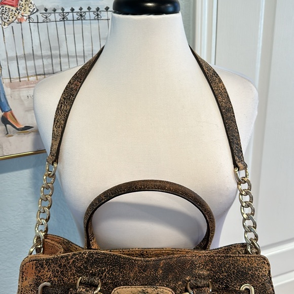 Michael Kors Distressed Hamilton Tote - Picture 3 of 11
